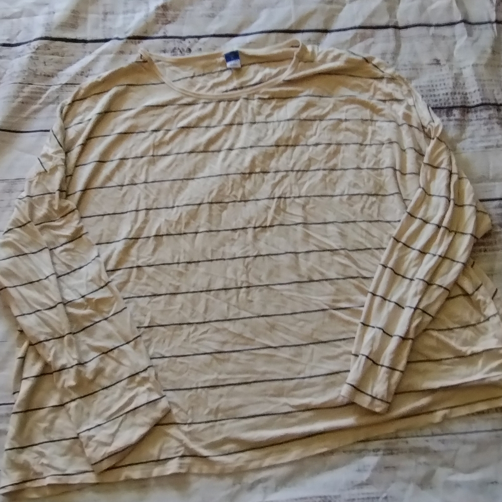 Old Navy top
